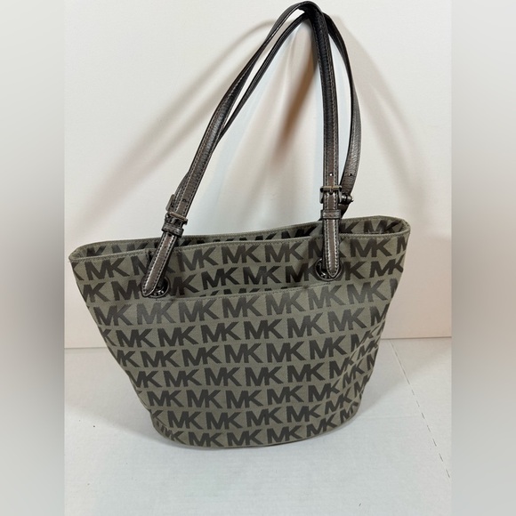 Michael Kors Jet Set Travel Top Zip Signature Monogram Tote Handbag for Women - Picture 3 of 14